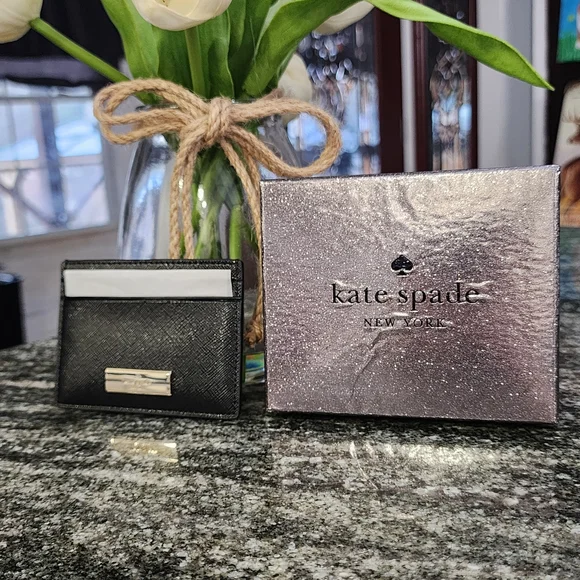 Kate Spade Kenzie Black Saffiano Card Holder- KKO45 - Picture 1 of 3